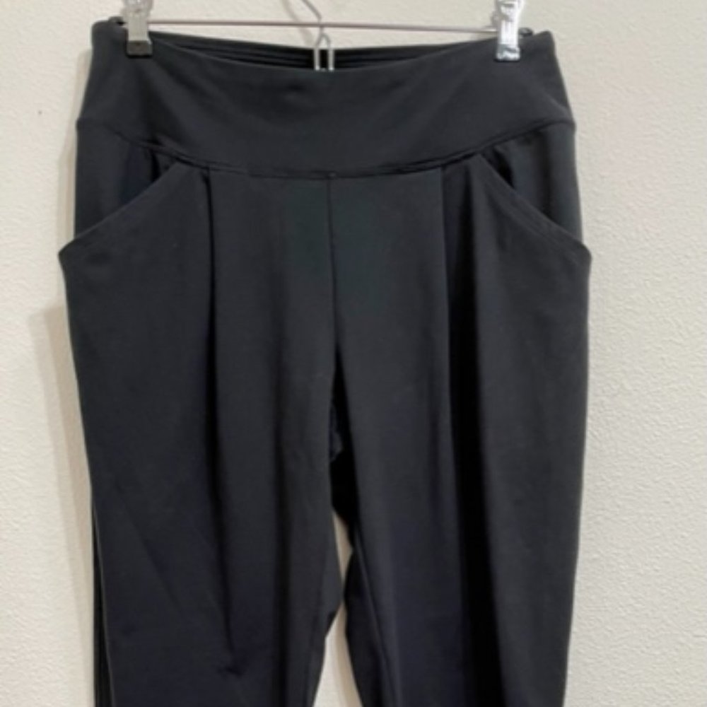 Lucy S Pants Black Pleated 2 pockets Ankle length light use stretch knit loose